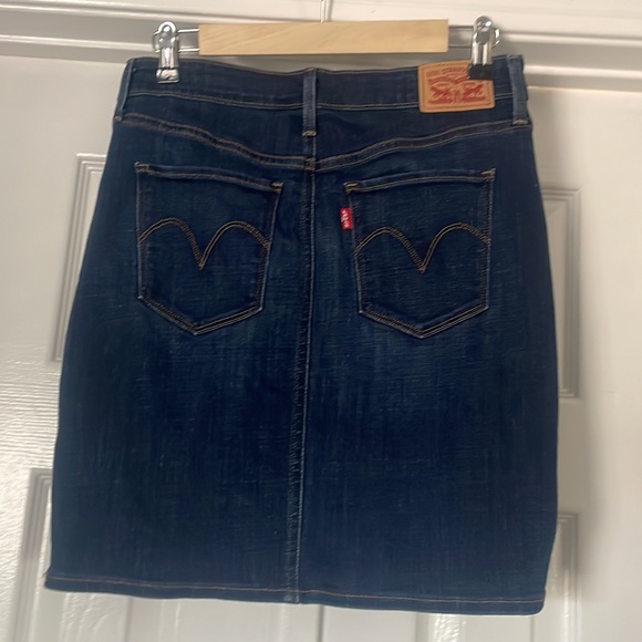 LEVI Jean Skirt size 27 - Picture 3 of 5